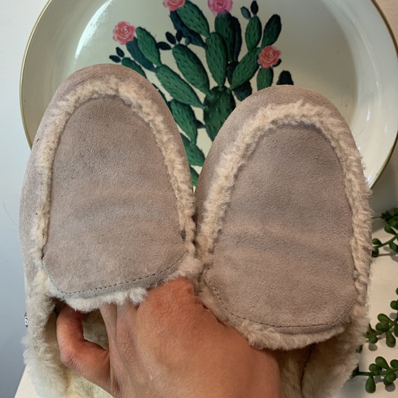 Ugg slipper mules - Picture 3 of 11